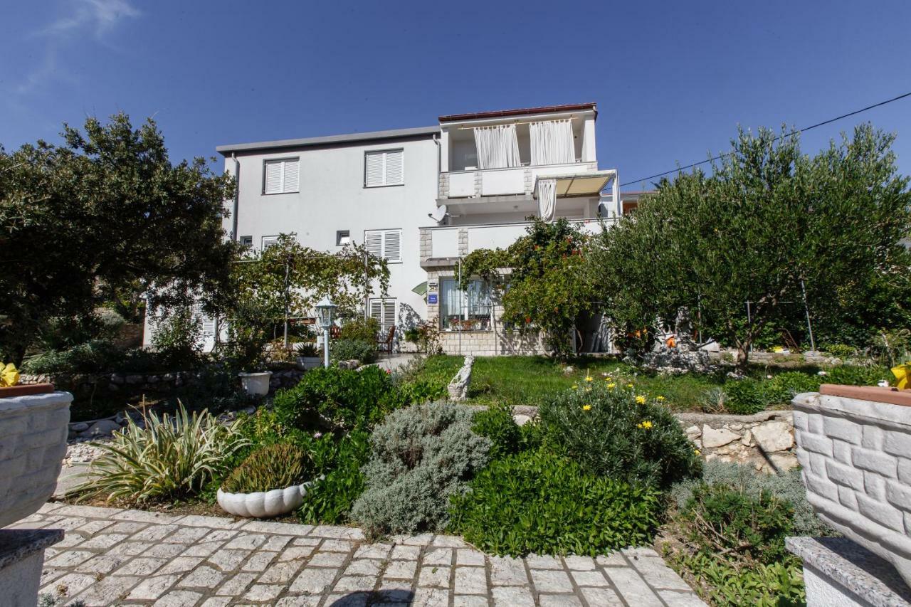 Apartments Maris Rab Town Zewnętrze zdjęcie